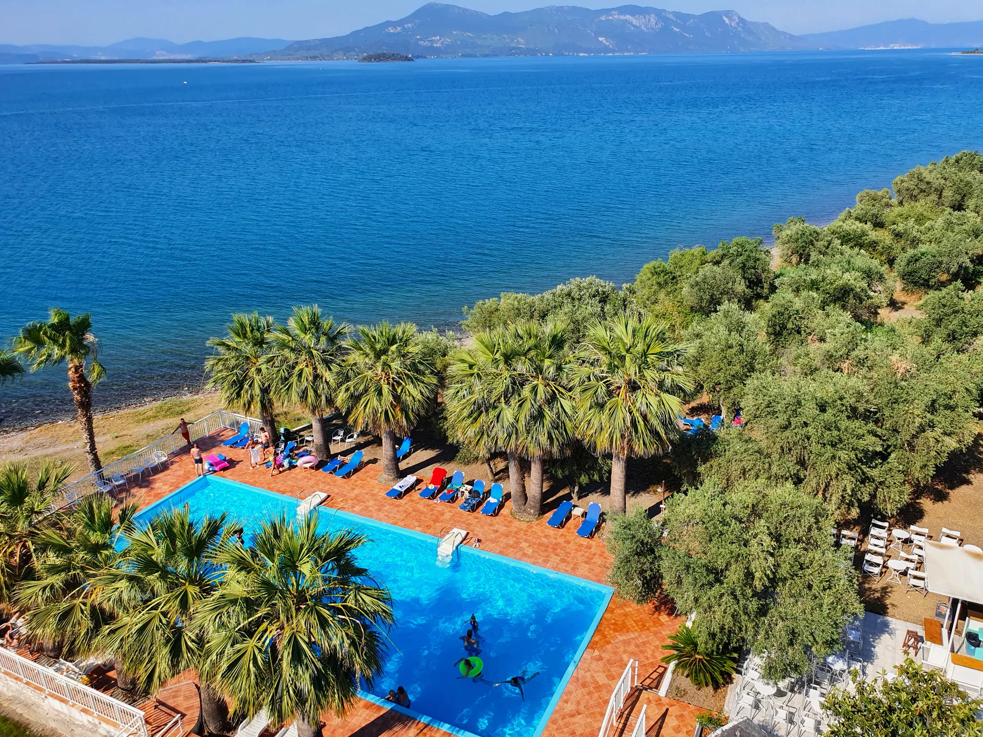 Hotel Sissy izgled bazena.jpg