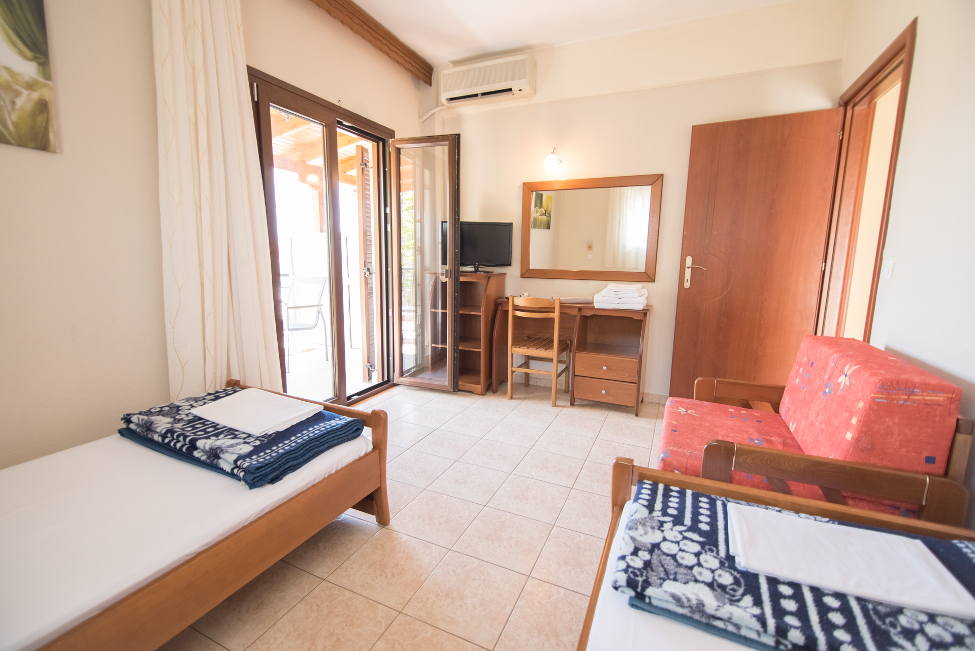 Acquablue Apartments porodični apartman spavaća soba.jpg