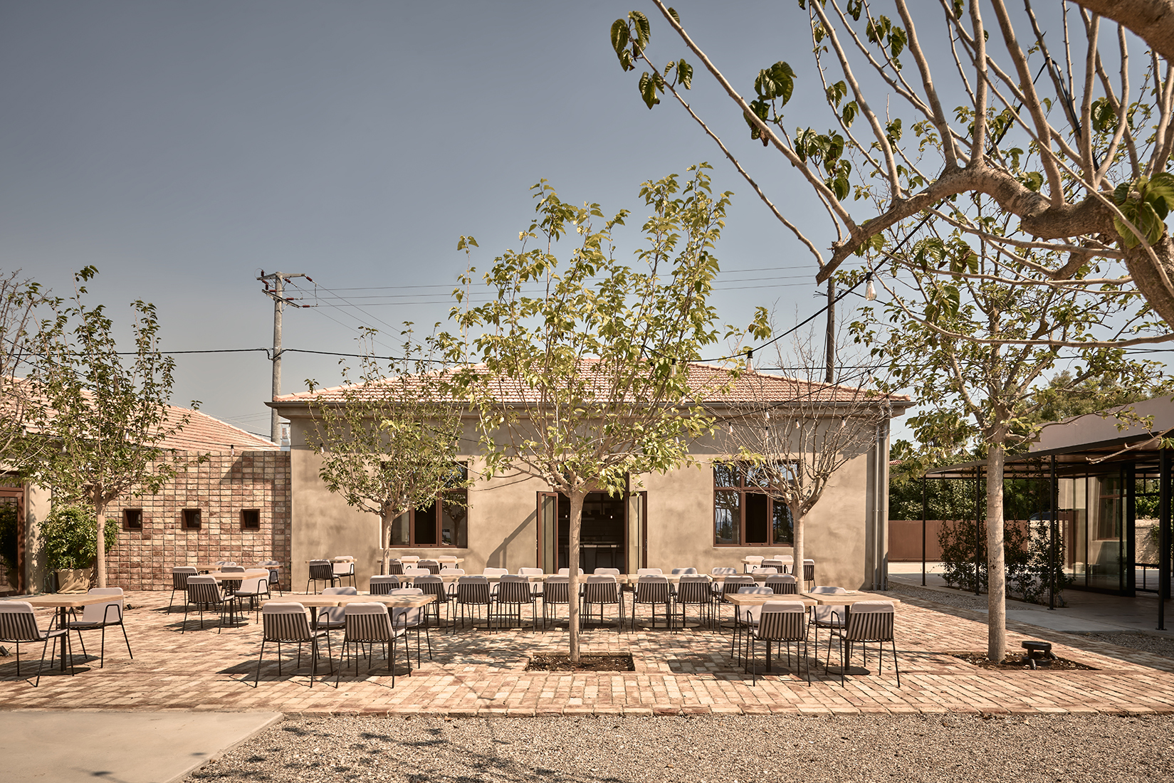 Dexamenes Seaside hotel restoran.jpg