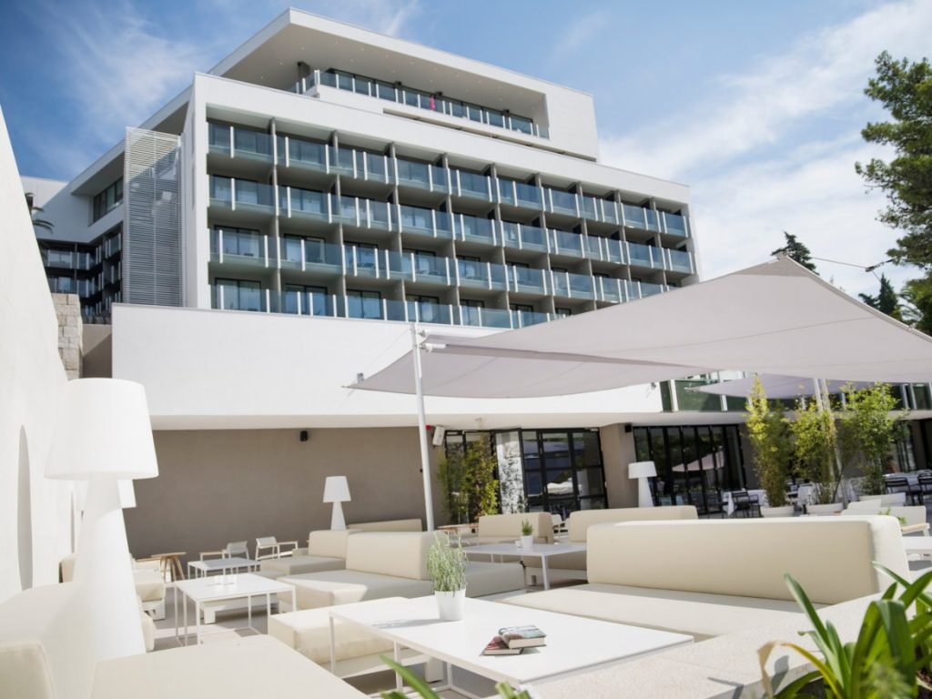 Hotel Kompas-Zgrada hotela.jpg
