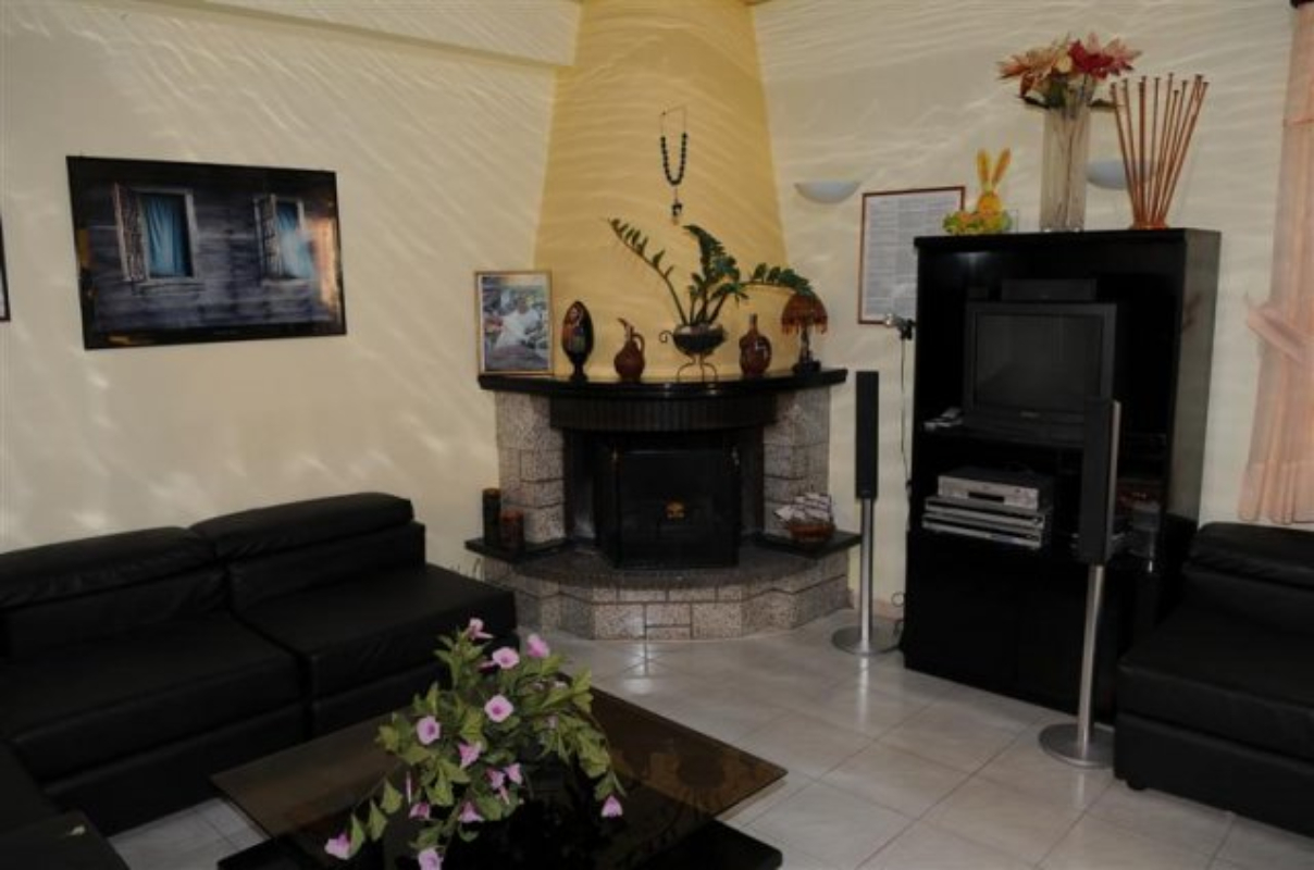 Hotel Petunuia izgled lobija.jpg