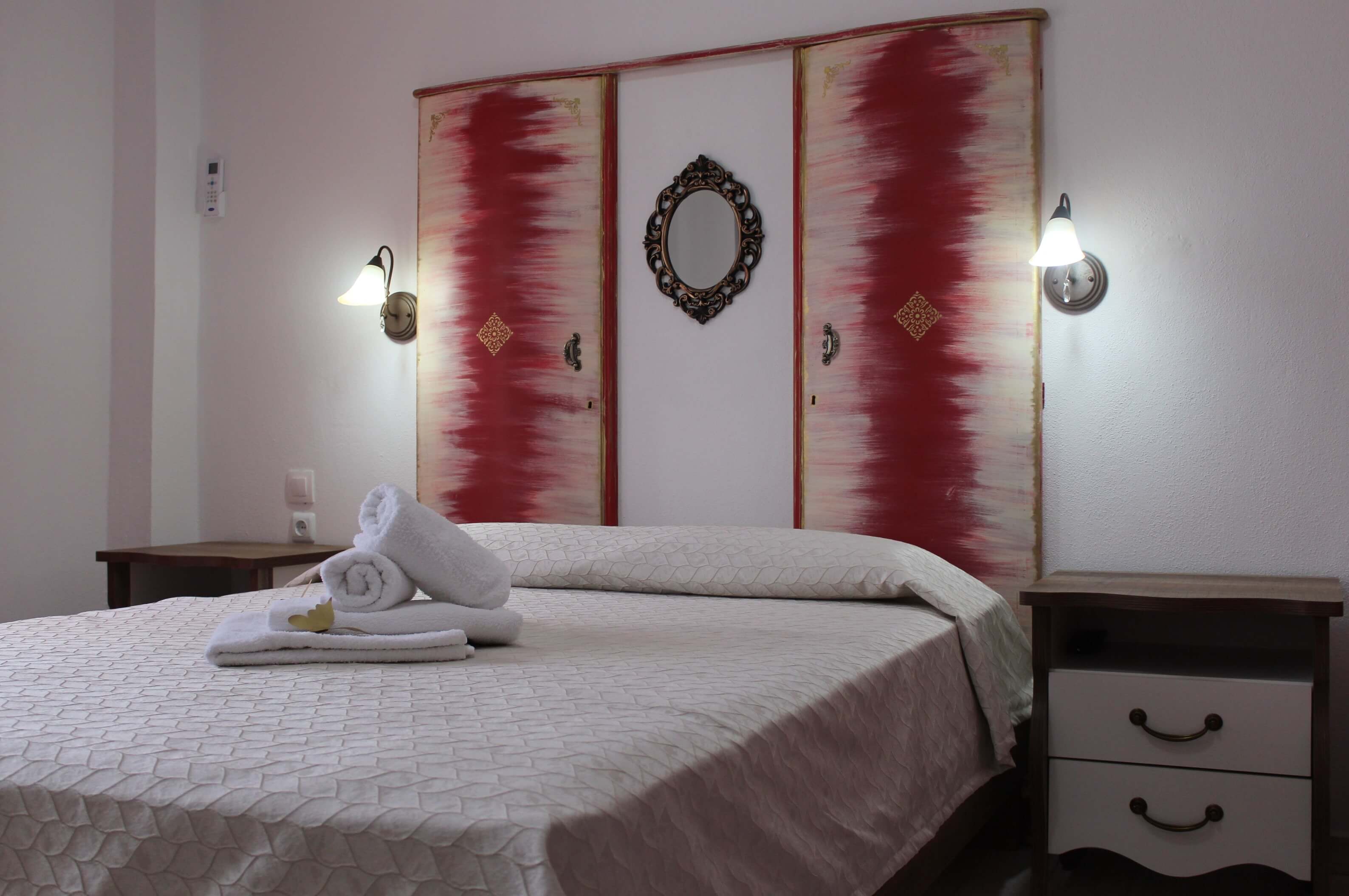La Luna Studios crveni apartman.jpg