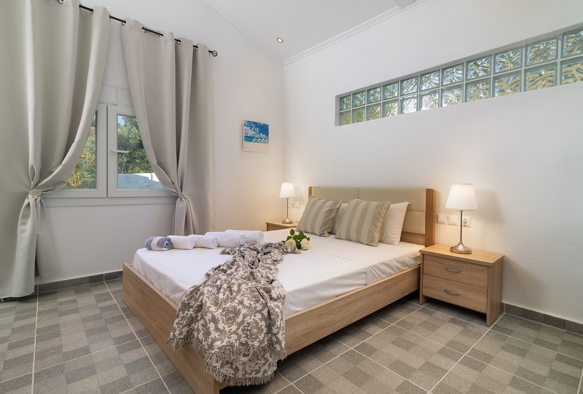 Caretta Village villa Careta spavaća soba.jpg
