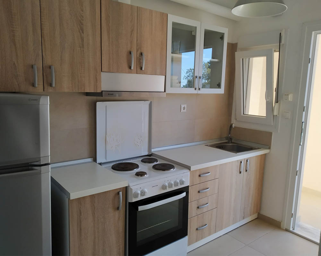 Finikas Garden Beach Resort kuhinja porodičnog apartmana.jpg