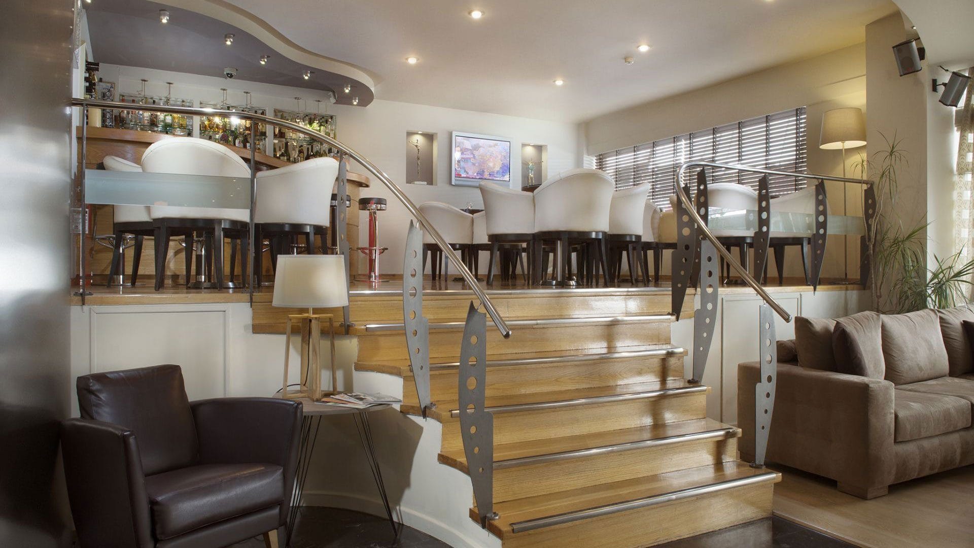 Acropolis Select Hotel bar.jpg