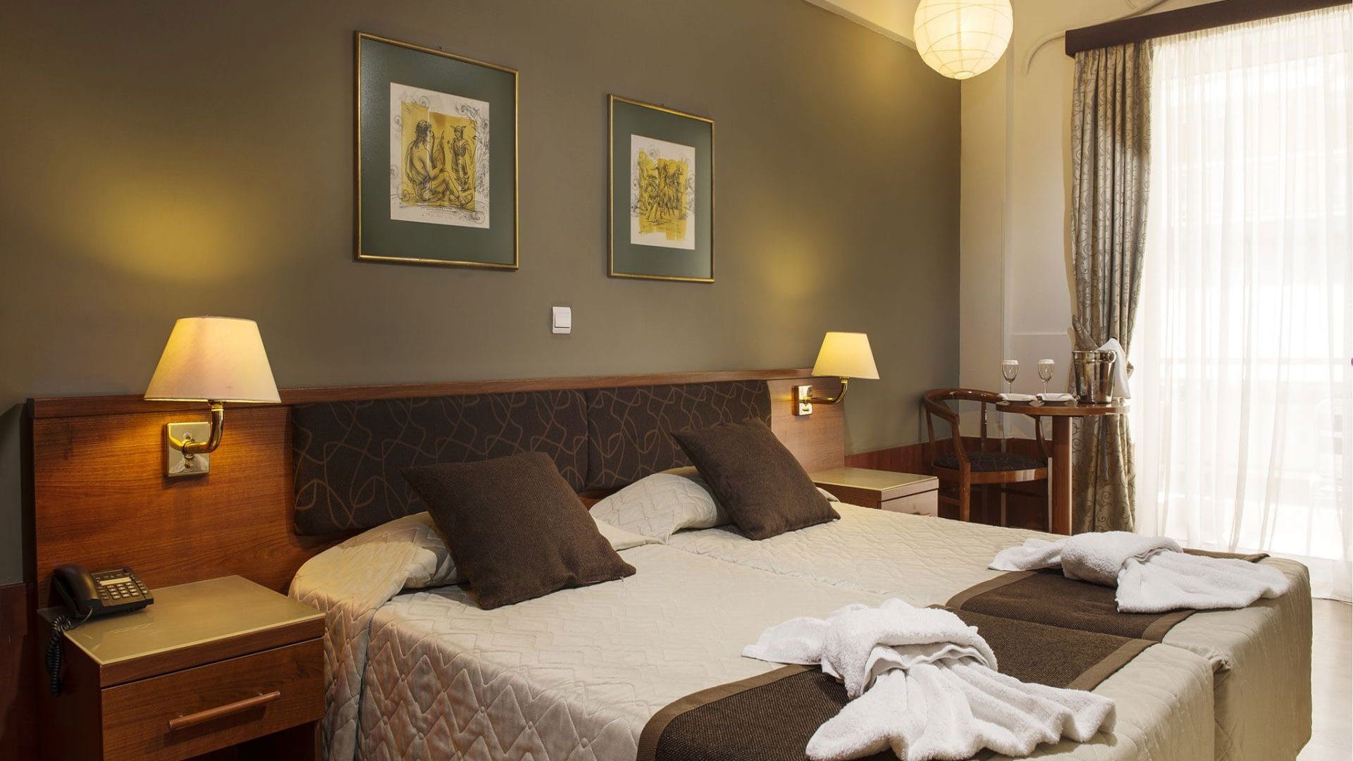 Acropolis Select Hotel soba.jpg