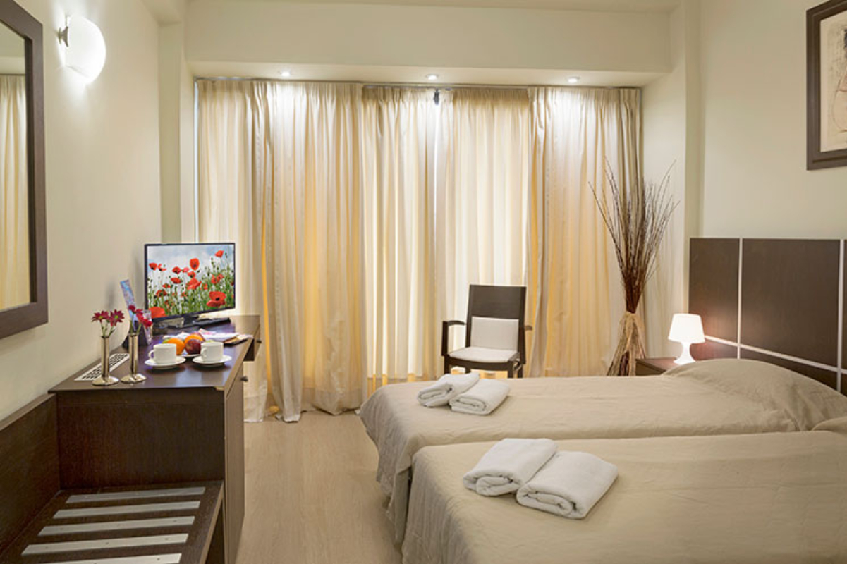 Blue Sea Hotel Alimos izgled dvokrevetne sobe.jpg
