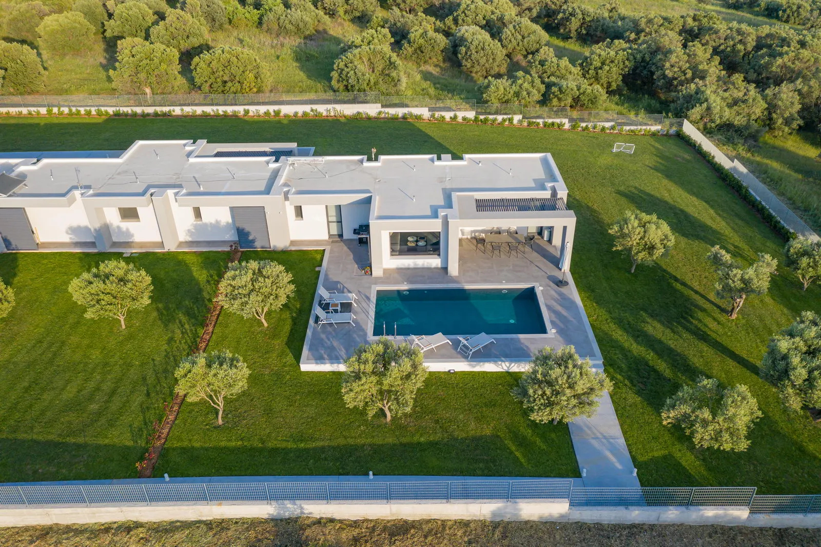 Merelia Luxury Villas panorama.jpg