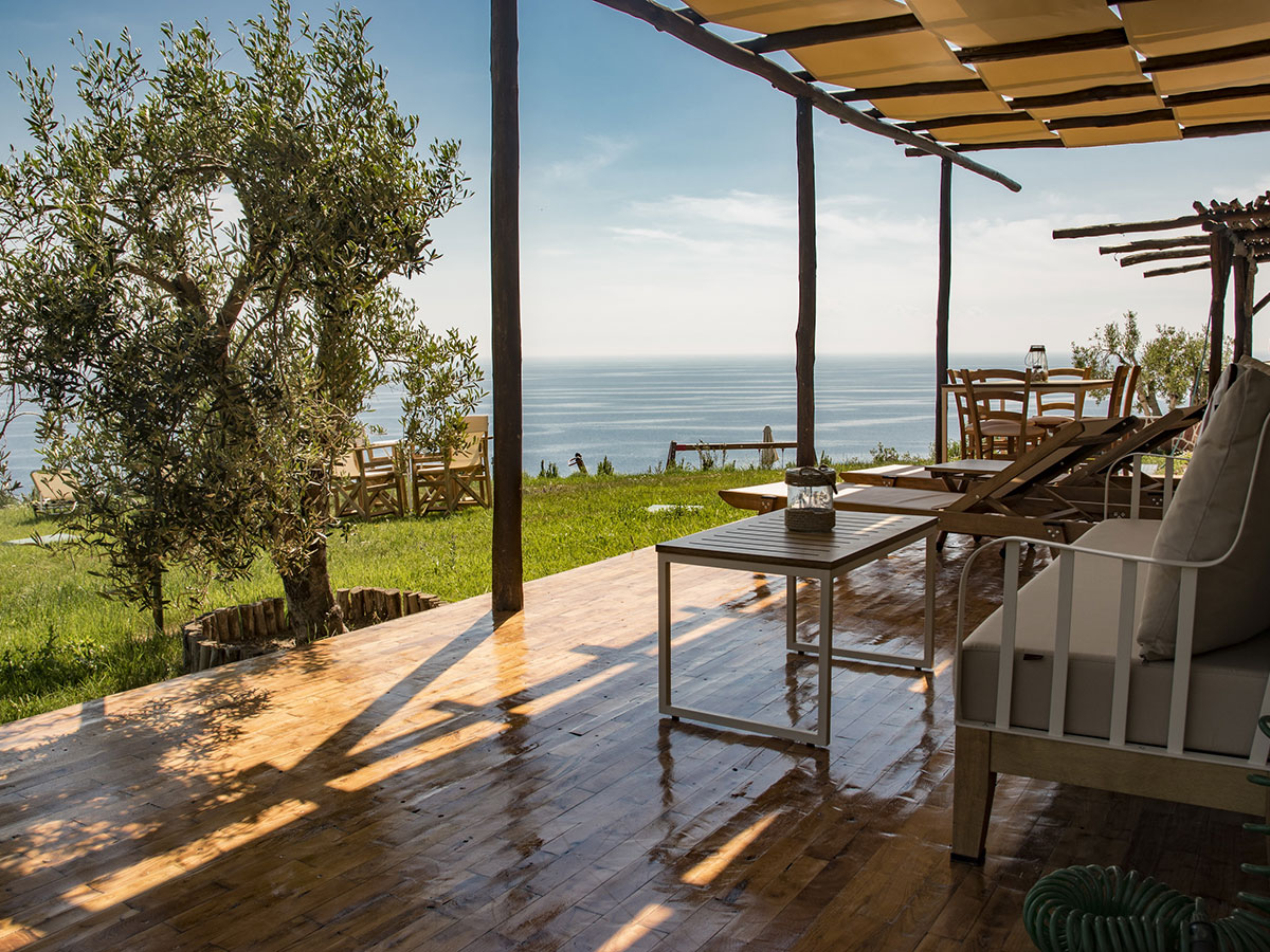 Koumaros Villas balkon.jpg