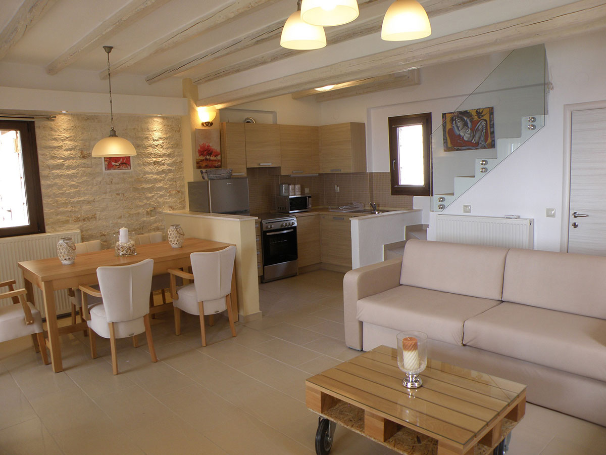 Koumaros Villas kuhinja.jpg