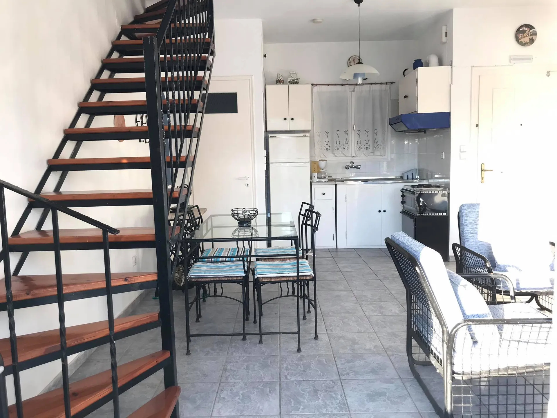 Diosouri hotel & Apartment mezoneta.jpg