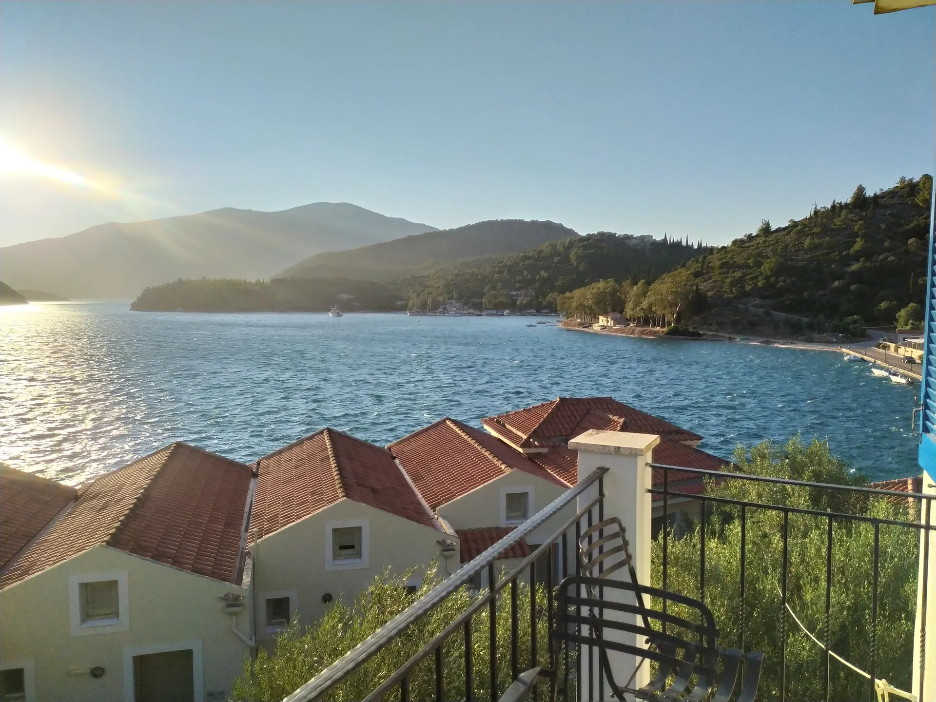 Diosouri hotel & Apartment pogled sa balkona.jpg