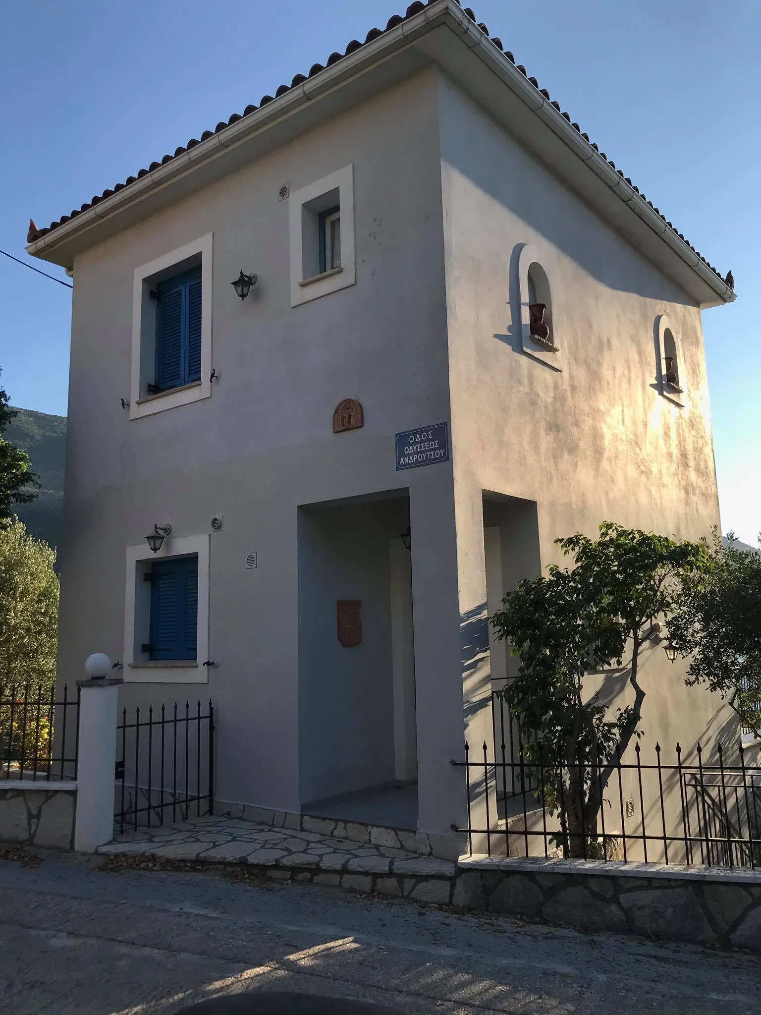 Diosouri hotel & Apartment spoljni izgled.jpg