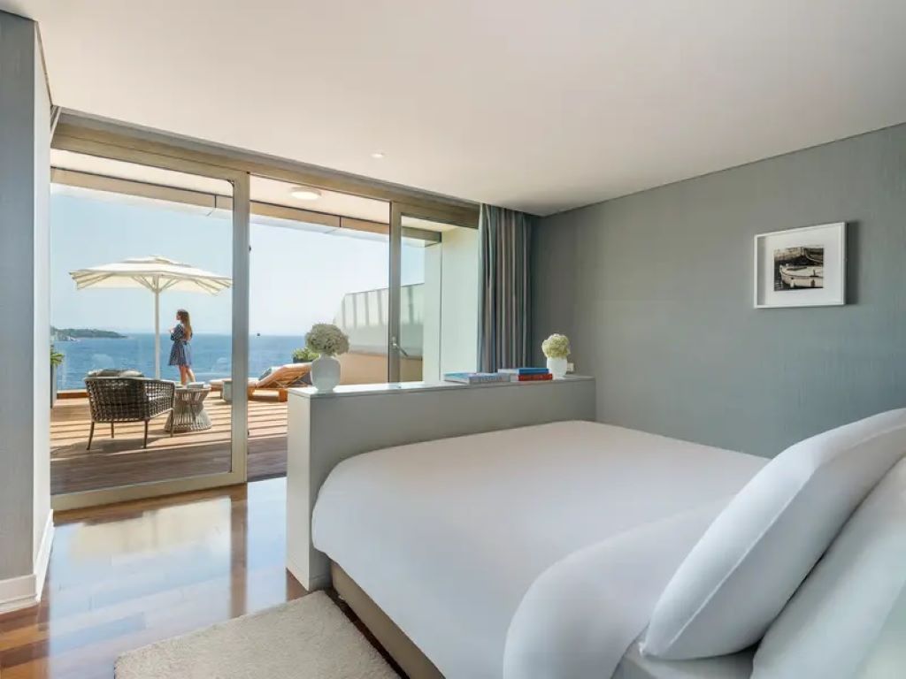 Hotel Rixos Premium Dubrovnik-Deluxe soba.jpg