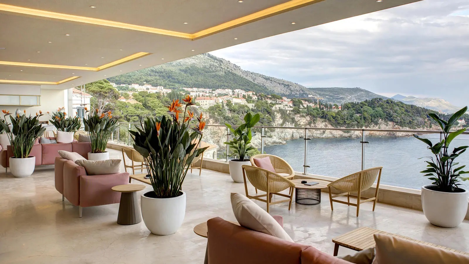 Rixos Premium Dubrovnik Hotel-Lobby.jpg