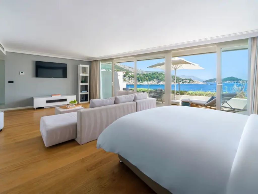 Rixos Premium Dubrovnik Hotel-Spa suite.jpg