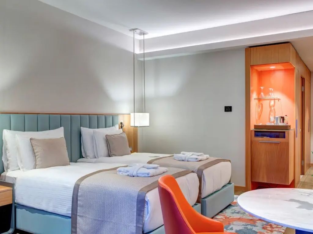 Rixos Premium Dubrovnik Hotel-Standardna soba.jpg