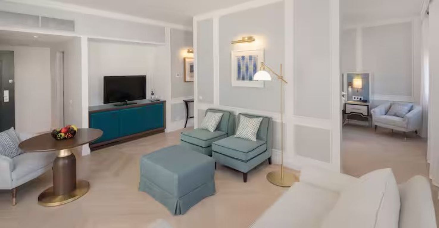Hilton Imperial Dubrovnik Hotel-King Deluxe Suite.jpg