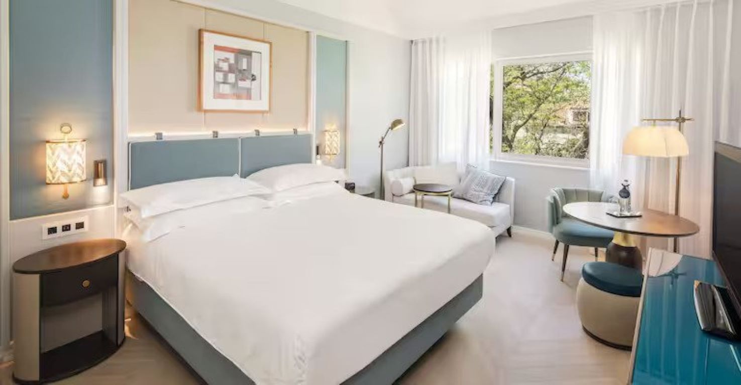 Hilton Imperial Dubrovnik Hotel-Superior soba.jpg