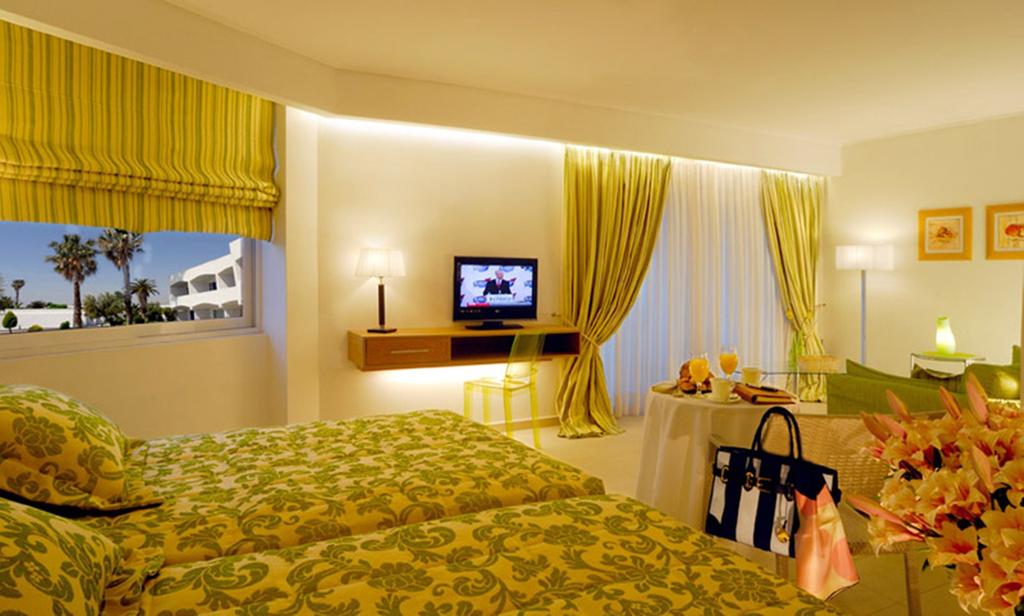 Hotel Kinetta Beach suite.jpg