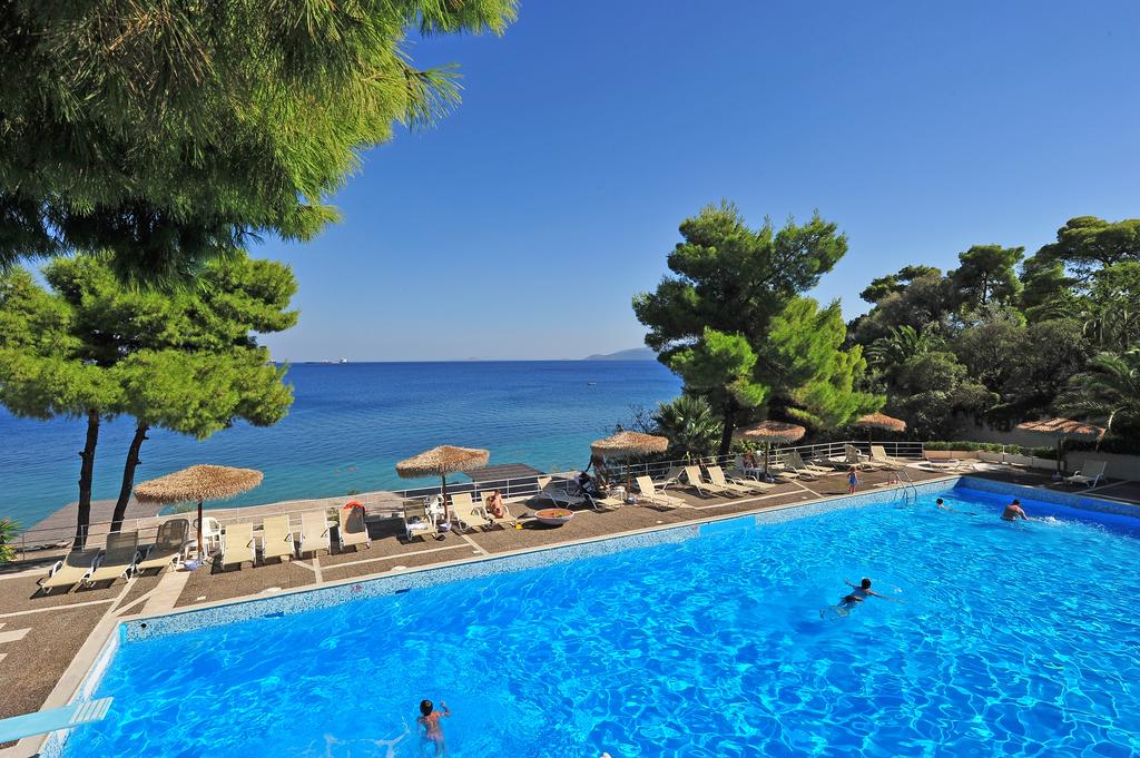 King Saron hotel pool .jpg