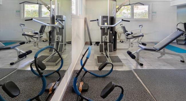 Hotel Konaki gym.jpg