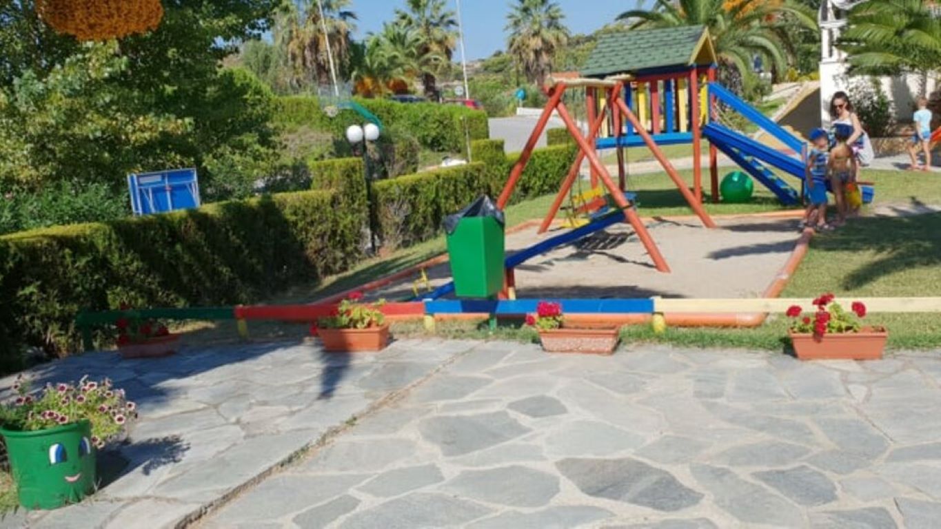 Hotel Koviou Holiday VIllage-Decije igraliste.jpg