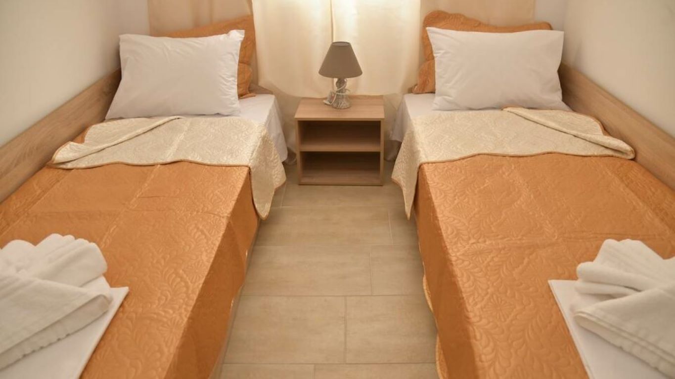 Koviou Holiday Village-Bungalov.jpg
