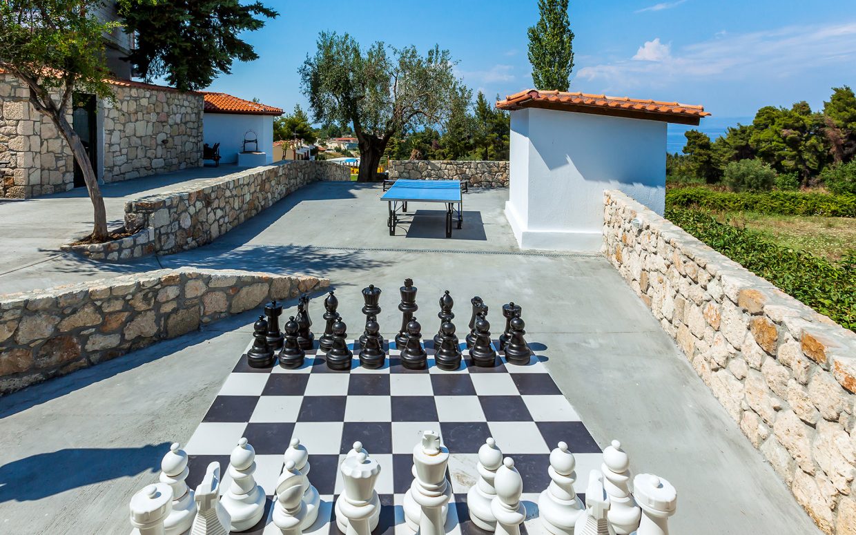 Kriopigi hotel zabava za decu.jpg