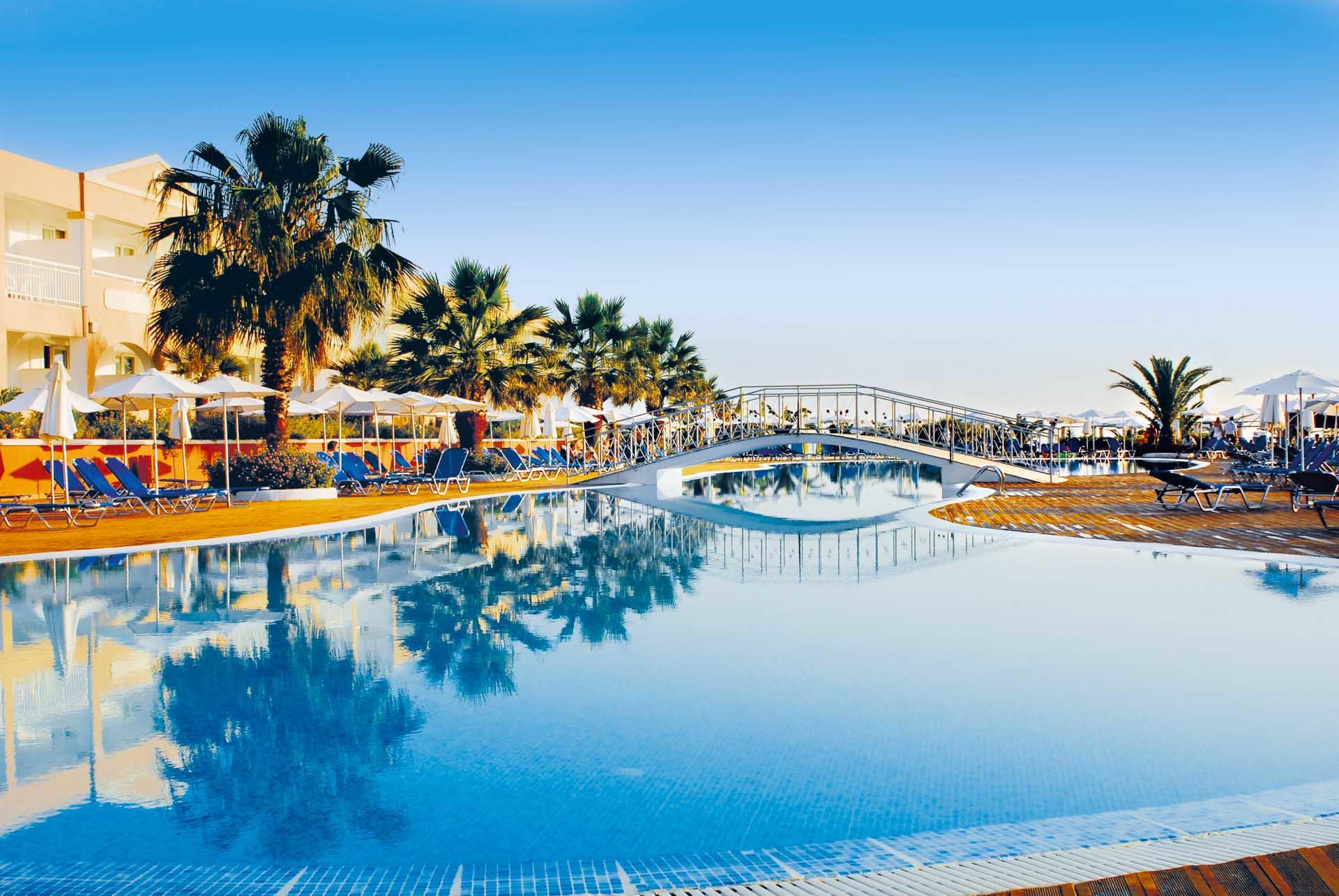 Labranda Sandy Beach Hotel Pool.jpg