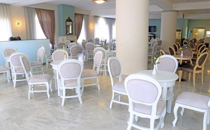 Labranda Sandy Beach Hotel glavni restoran.jpg