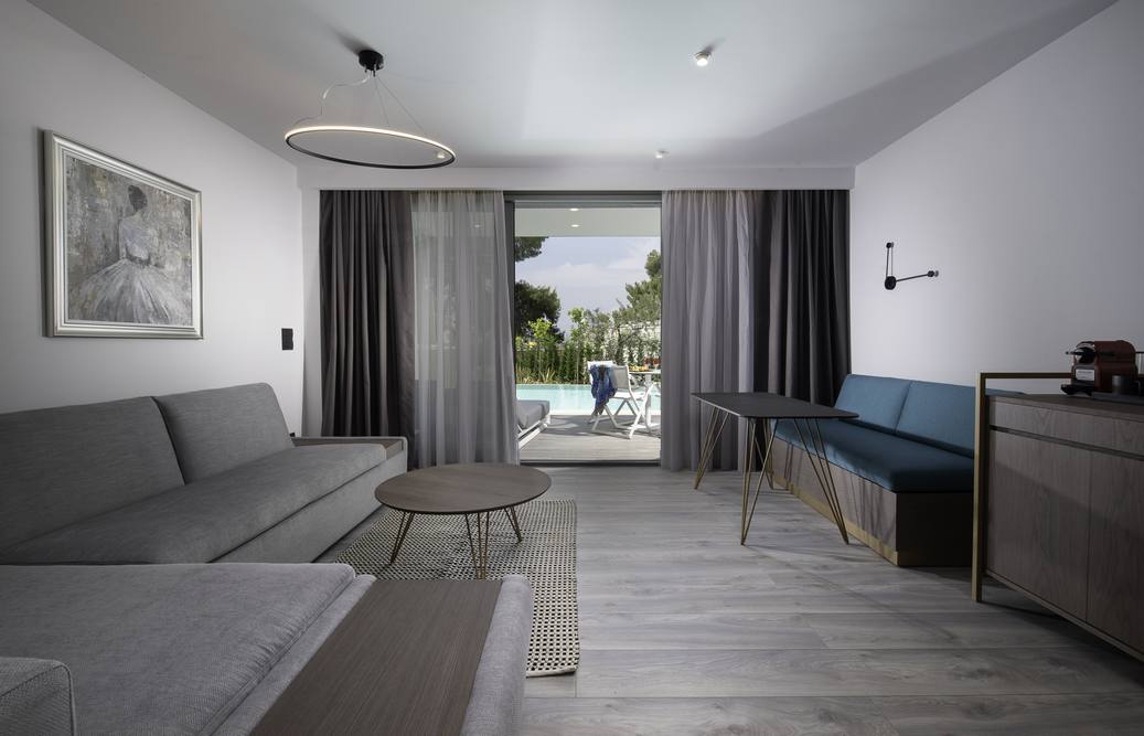 Lagomandra Beach _ Suites Deluxe Duplex 5.jpg