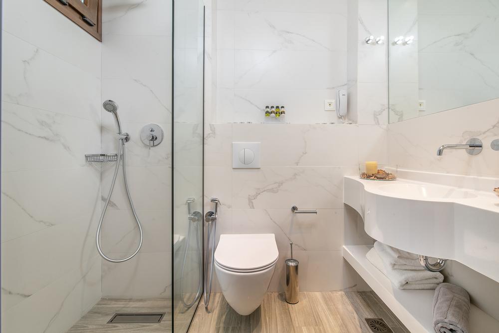 Lagomandra Hotel _ Spa Hotel mezonete kupatilo.jpg