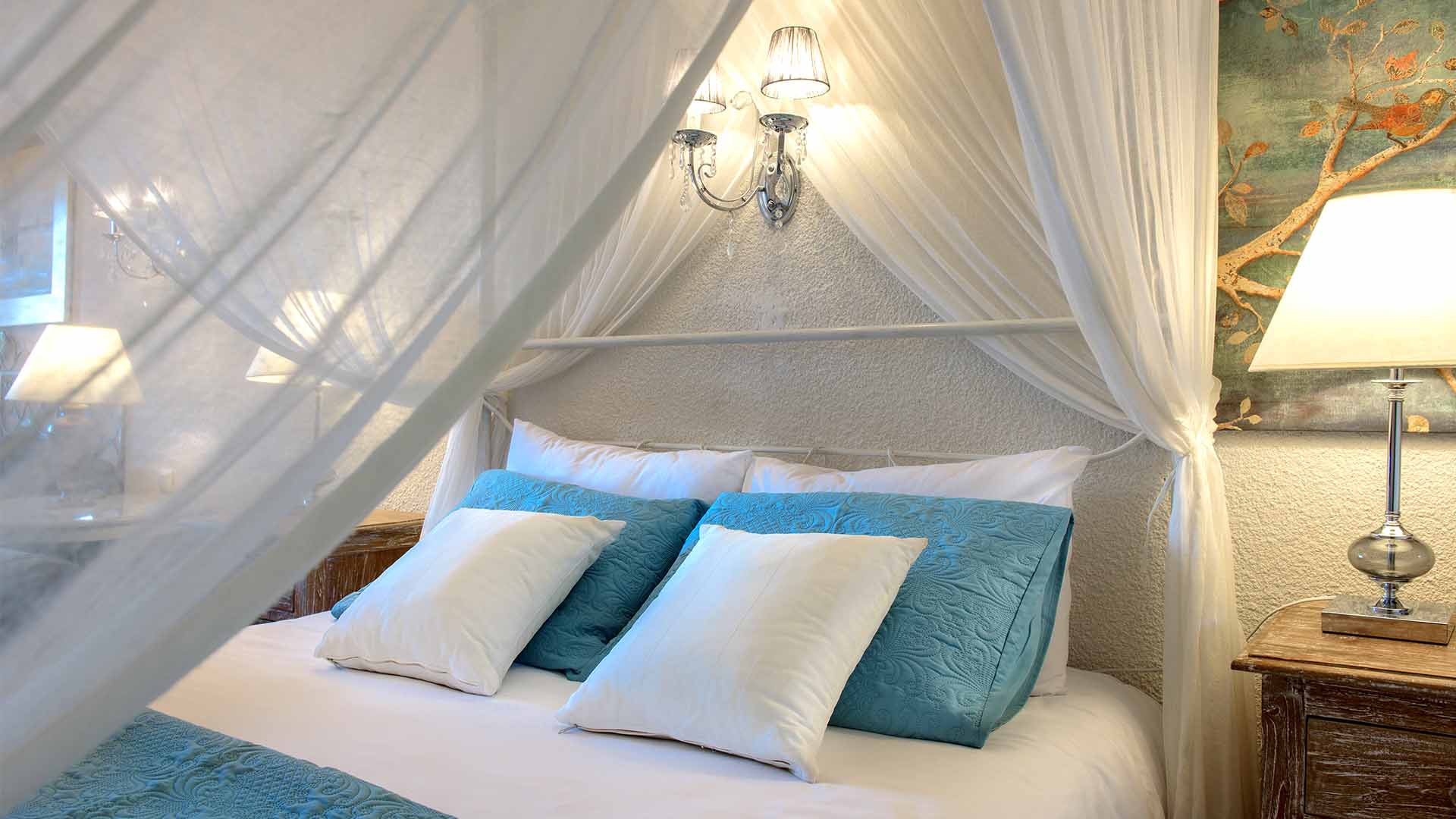 Hotel Leandros family room 2.jpg