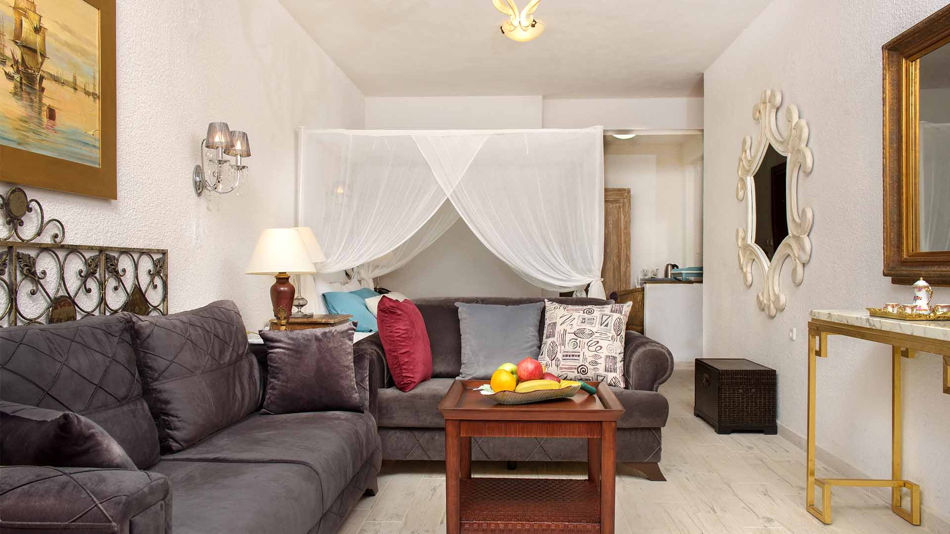 Hotel Leandros family room.jpg