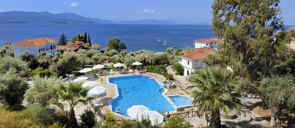 Leda Village Resort bazen.jpg