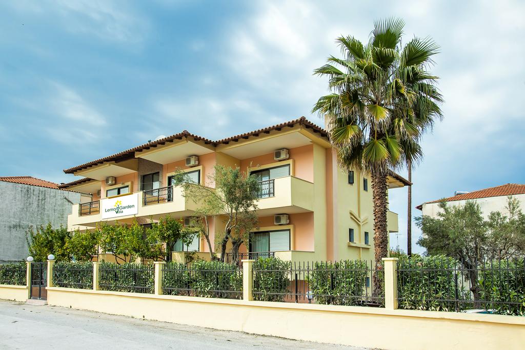 Villa Lemon Garden 1.jpg