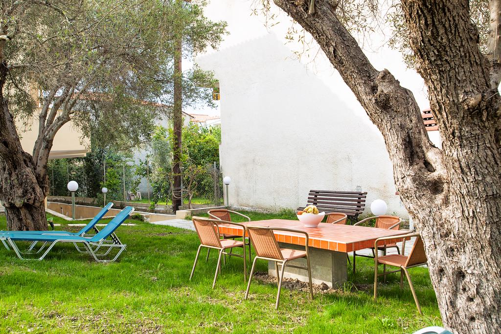 Villa Lemon Garden garden.jpg