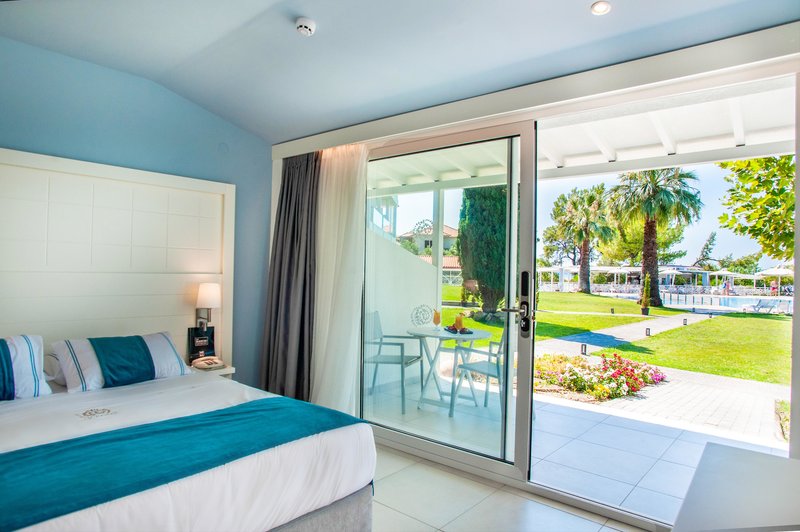Acrotel Lily Ann Boutique Hotel - soba u prizemlju.jpg