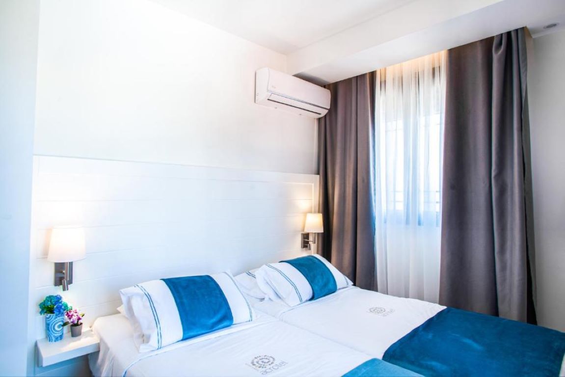 Hotel Acrotel Lily Ann Village-Standardna soba.jpg