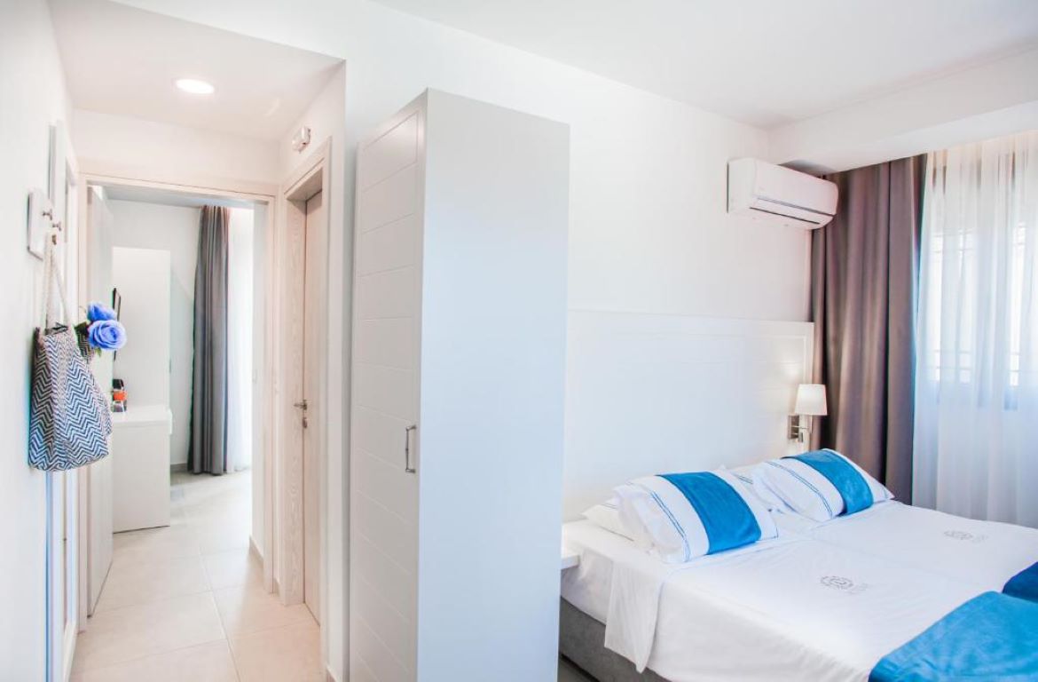 Hotel Acrotel Lily Ann Village-Superior soba.jpg