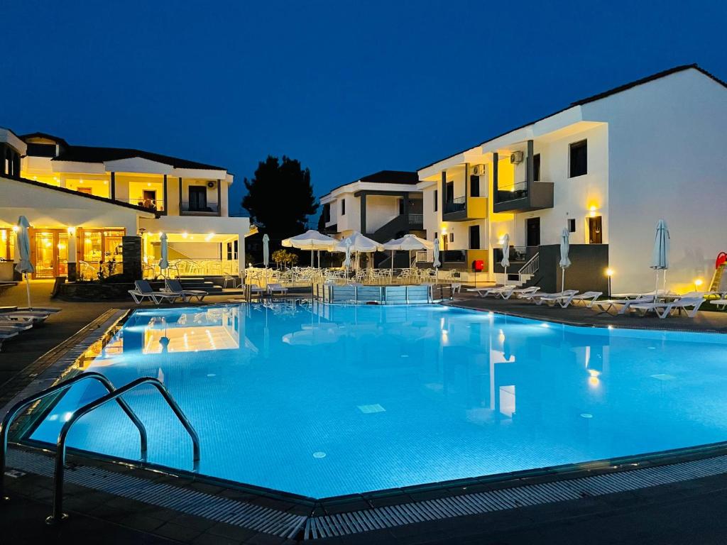 Lily Ann Village Hotel-Bazen.jpg