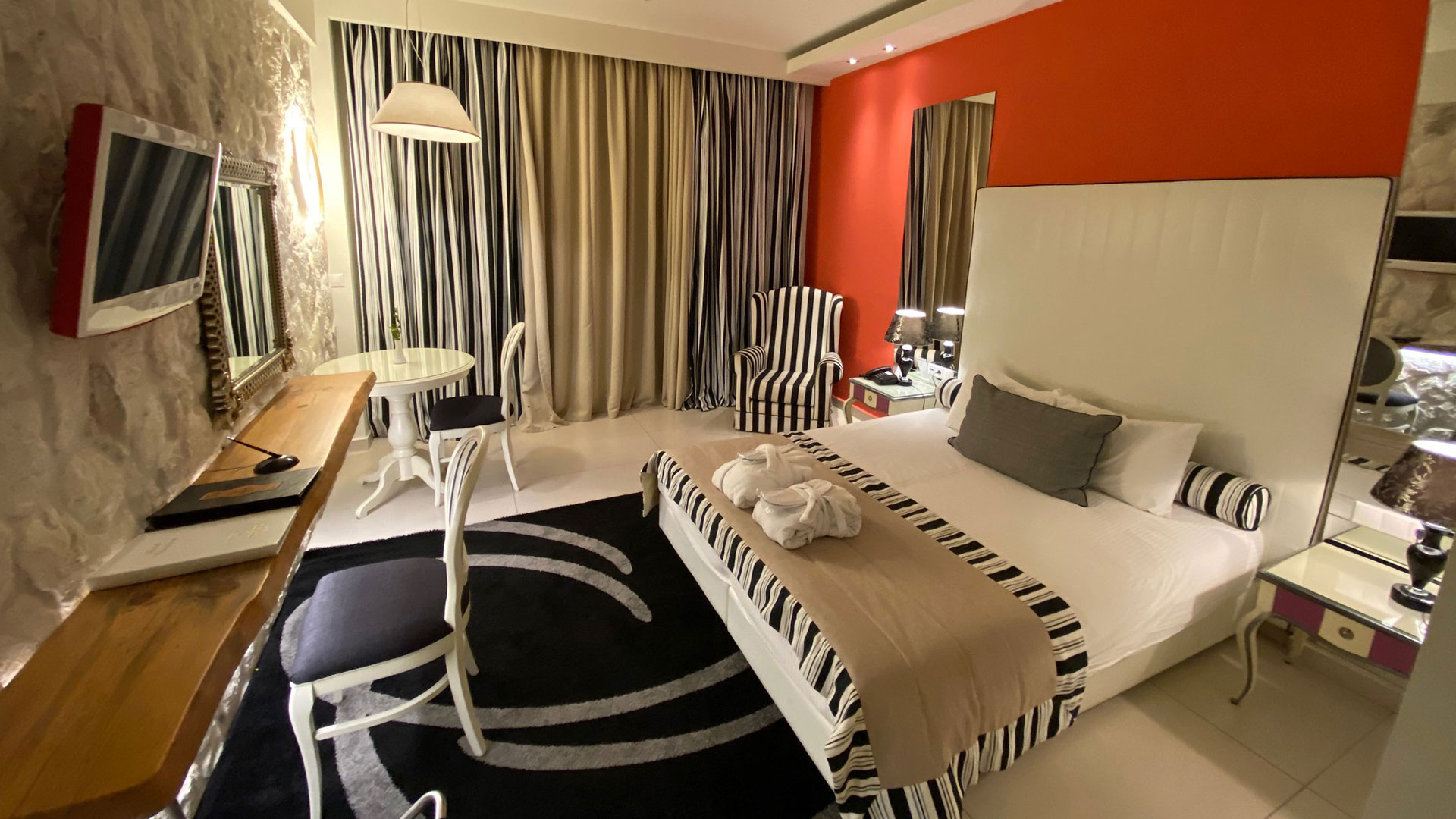 Hotel Litohoro Olympus Resort Villas _ Spa Deluxe room with sea view.jpg