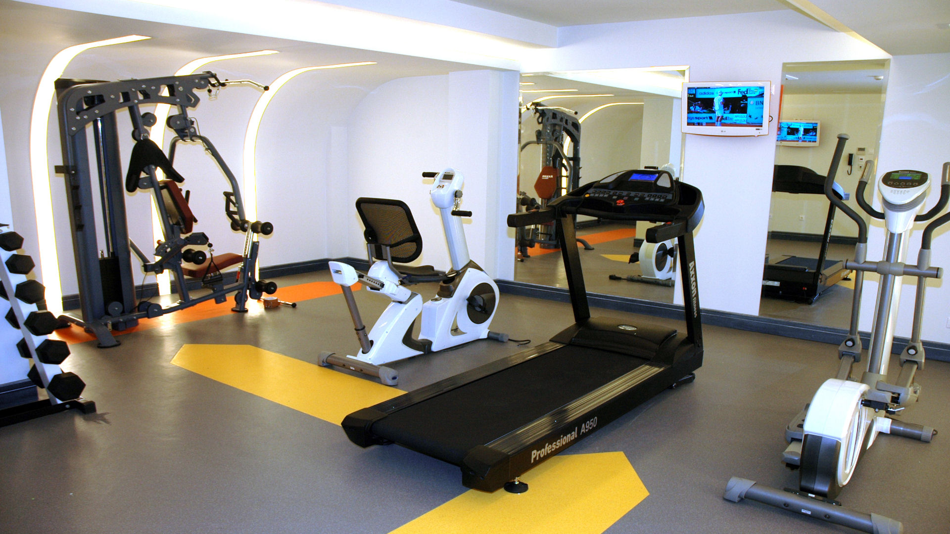 Hotel Litohoro Olympus Resort Villas _ Spa gym.jpg
