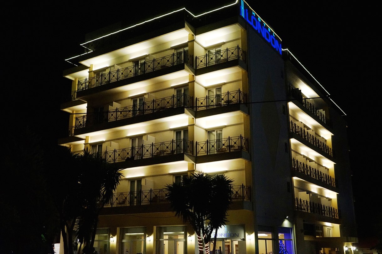 Hotel London.jpg