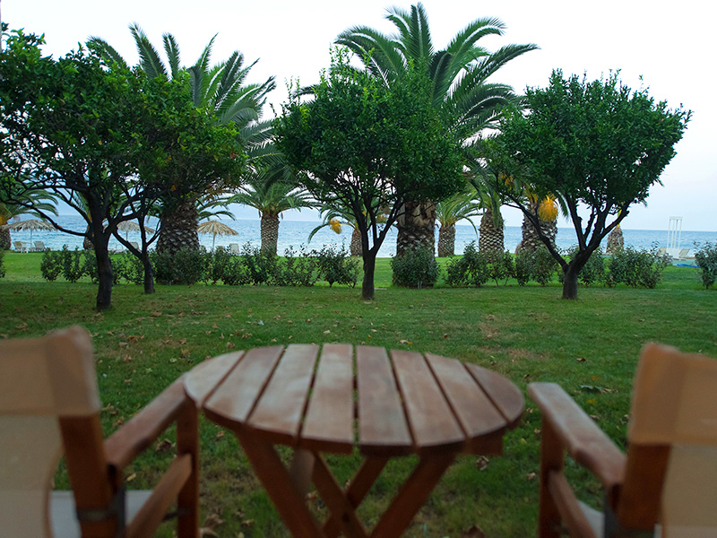 Hotel Long Beach Resort Bungalow front sea rooms 1.jpg