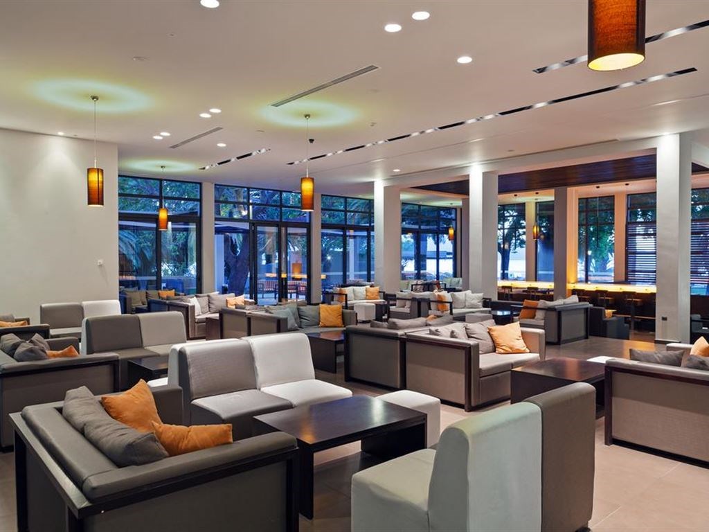 Hotel Long Beach Resort lobby 1.jpeg