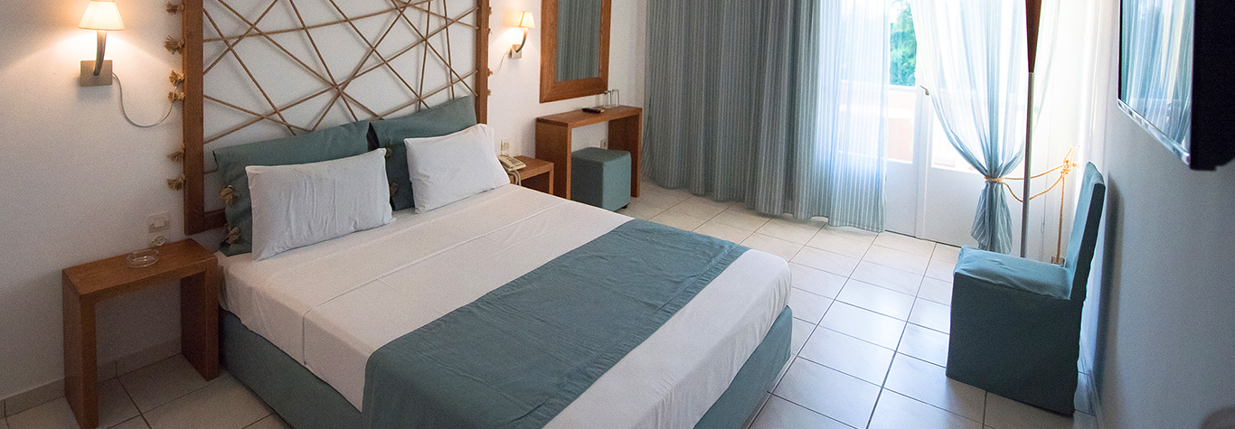 Hotel Long Beach Resort standard sea view room.jpg