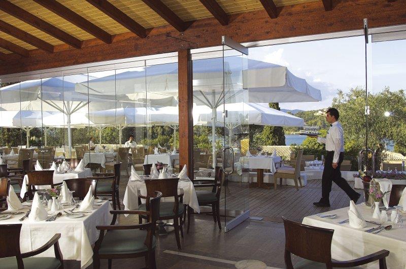 Hotel Louis Corcyra Beach restaurant 1.jpg