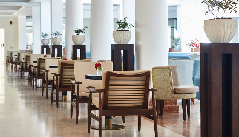 Hotel Louis Corcyra main bar 2.jpg